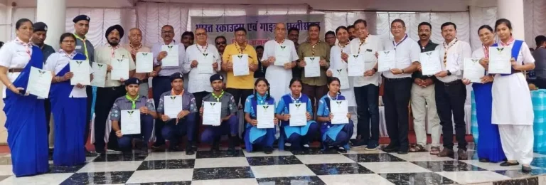 स्काउट गाइड रोवर रेंजर को किया गया राज्य पुरस्कार प्रमाण पत्र का वितरण स्काउट गाइड रोवर रेंजर को किया गया राज्य पुरस्कार प्रमाण पत्र का वितरण