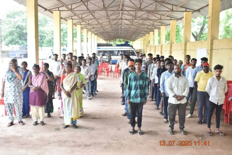 पुलिस ने 46 पुरुष और 9 महिलाओं को दिलाई नशे से दूर रहने की शपथ