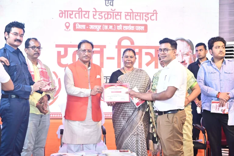 हमारी सरकार बेहतर स्वास्थ्य सेवा देने के लिए संकल्पित है : CM विष्णुदेव साय