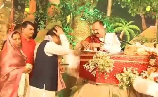 सपरिवार भिलाई पहुंचे CM साय, पंडित प्रदीप मिश्रा की शिव महापुराण कथा किया श्रवण सपरिवार भिलाई पहुंचे CM साय, पंडित प्रदीप मिश्रा की शिव महापुराण कथा किया श्रवण