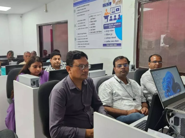 रायपुर में ‘प्रोजेक्ट दक्ष’ से अधिकारी बन रहे डिजिटली निपुण