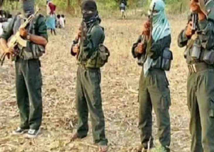 नक्सलियों ने बीजापुर में फिर खूनी वारदात को दिया अंजाम नक्सलियों ने बीजापुर में फिर खूनी वारदात को दिया अंजाम