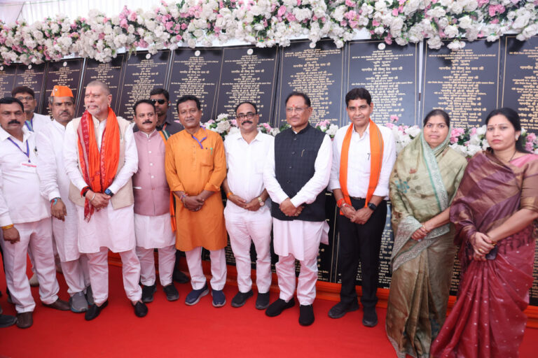 जन सुविधाओं का सतत विस्तार हमारी प्राथमिकता: मुख्यमंत्री विष्णुदेव साय जन सुविधाओं का सतत विस्तार हमारी प्राथमिकता: मुख्यमंत्री विष्णुदेव साय