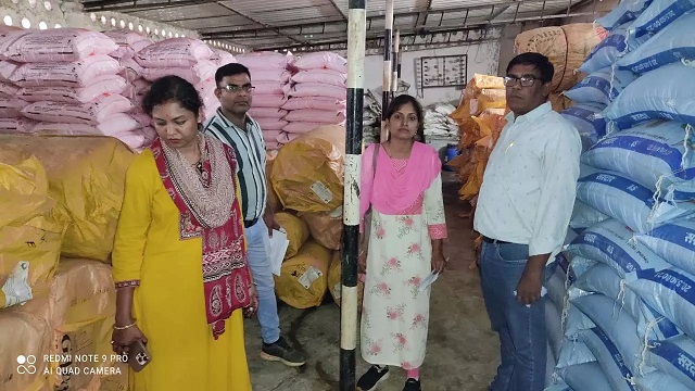 कलेक्टर रायपुर ने मेसर्स व्ही.एन.आर. एग्रीमैट्रीक्स जारी किया नोटिस कलेक्टर रायपुर ने मेसर्स व्ही.एन.आर. एग्रीमैट्रीक्स जारी किया नोटिस