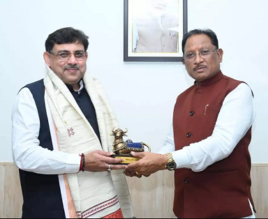 CM साय ने भाजपा राष्ट्रीय प्रवक्ता के.के. शर्मा से की सौजन्य मुलाकात CM साय ने भाजपा राष्ट्रीय प्रवक्ता के.के. शर्मा से की सौजन्य मुलाकात