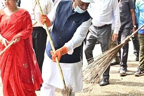 मुख्यमंत्री विष्णु देव साय नगरीय प्रशासन विभाग के स्वच्छता, आवास और लोक कल्याण उत्सव में हुए शामिल मुख्यमंत्री विष्णु देव साय नगरीय प्रशासन विभाग के स्वच्छता, आवास और लोक कल्याण उत्सव में हुए शामिल