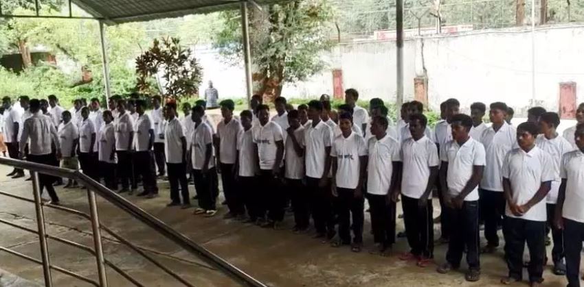 CG BREAKING: 71 नक्सलियों ने किया आत्मसमर्पण, CM साय ने केंद्र सरकार का जताया आभार CG BREAKING: 71 नक्सलियों ने किया आत्मसमर्पण, CM साय ने केंद्र सरकार का जताया आभार