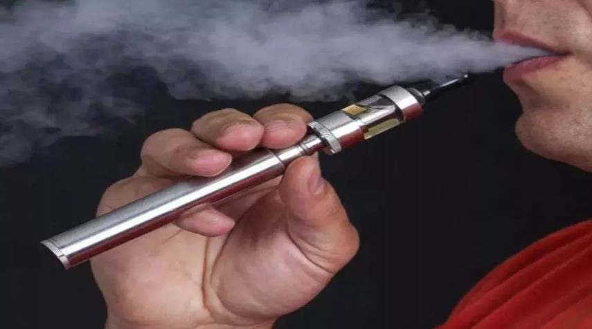 32 लाख की ई-सिगरेट जब्त, चीन से लाकर भारत में सप्लाई करने वाला तस्कर गिरफ्तार 32 लाख की ई-सिगरेट जब्त, चीन से लाकर भारत में सप्लाई करने वाला तस्कर गिरफ्तार