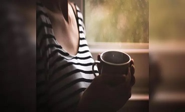 सुबह का पहला घूंट बदल देगा आपकी जिंदगी! आयुर्वेद से जानिए असली हेल्थ हैक सुबह का पहला घूंट बदल देगा आपकी जिंदगी! आयुर्वेद से जानिए असली हेल्थ हैक