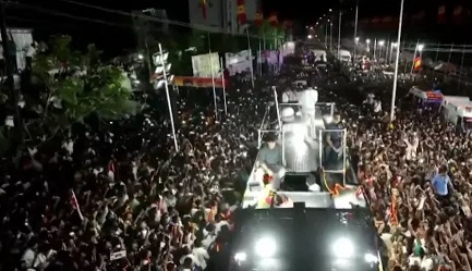 39 हुई मृतकों की संख्या, एक्टर विजय की रैली से कई लोगों का परिवार उजड़ा 39 हुई मृतकों की संख्या, एक्टर विजय की रैली से कई लोगों का परिवार उजड़ा