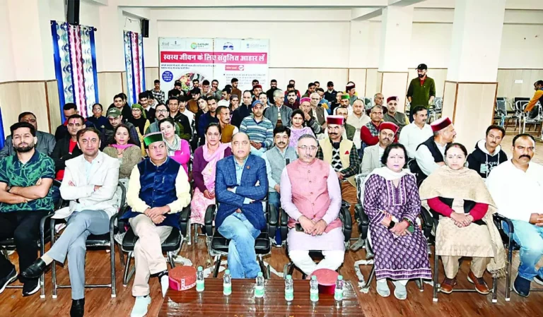 जयराम बोले, पीएम ने ‘मन की बात’ में किया नुकसान का जिक्र जयराम बोले, पीएम ने ‘मन की बात’ में किया नुकसान का जिक्र