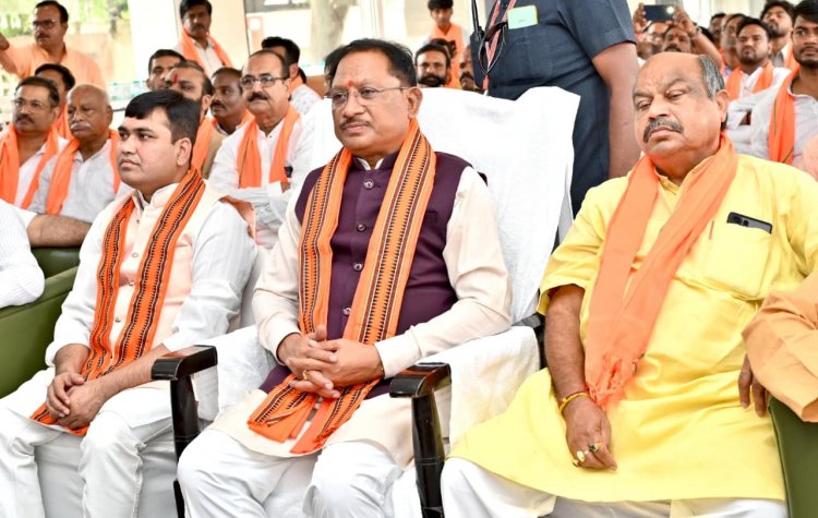 प्लास्टिक कचरे के बदले भोजन देने वाली अनोखी पहल ‘गार्बेज कैफे’ को देशभर में मिली पहचान प्लास्टिक कचरे के बदले भोजन देने वाली अनोखी पहल ‘गार्बेज कैफे’ को देशभर में मिली पहचान