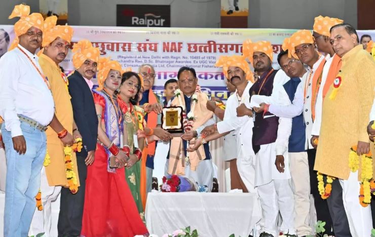 सामाजिक विकास का मूलमंत्र है शिक्षा, शिक्षा के बिना है जीवन अधूरा : CM साय सामाजिक विकास का मूलमंत्र है शिक्षा, शिक्षा के बिना है जीवन अधूरा : CM साय