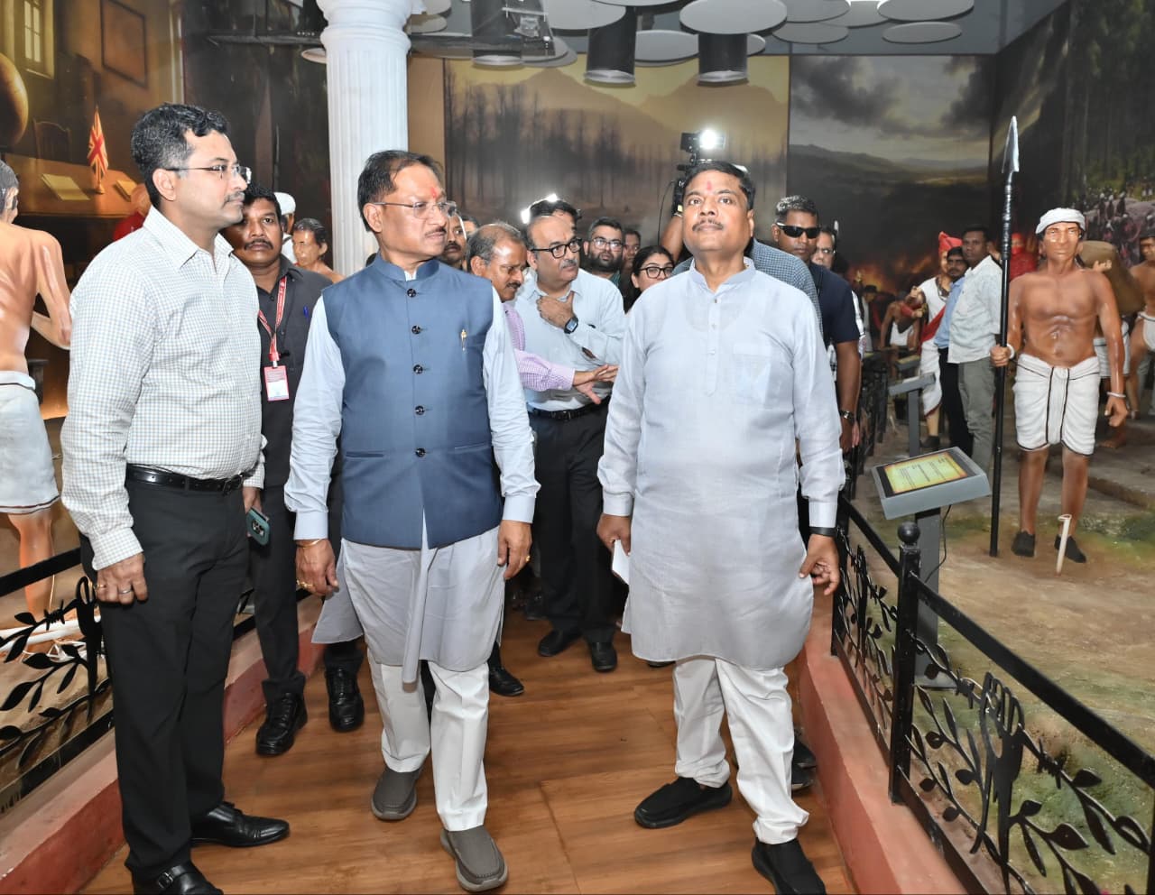 मुख्यमंत्री श्री साय ने प्रधानमंत्री श्री मोदी के प्रवास की तैयारियों का लिया व्यापक जायज़ा: सभी तैयारियाँ निर्धारित समय-सीमा के भीतर पूर्ण करने अधिकारियों को दिए निर्देश मुख्यमंत्री श्री साय ने प्रधानमंत्री श्री मोदी के प्रवास की तैयारियों का लिया व्यापक जायज़ा: सभी तैयारियाँ निर्धारित समय-सीमा के भीतर पूर्ण करने अधिकारियों को दिए निर्देश