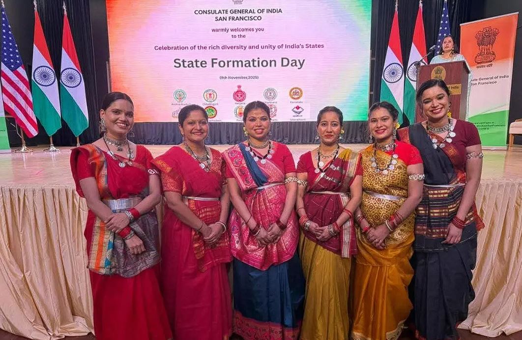 छत्तीसगढ़ की संस्कृति ने विदेश में बिखेरा रंग छत्तीसगढ़ की संस्कृति ने विदेश में बिखेरा रंग