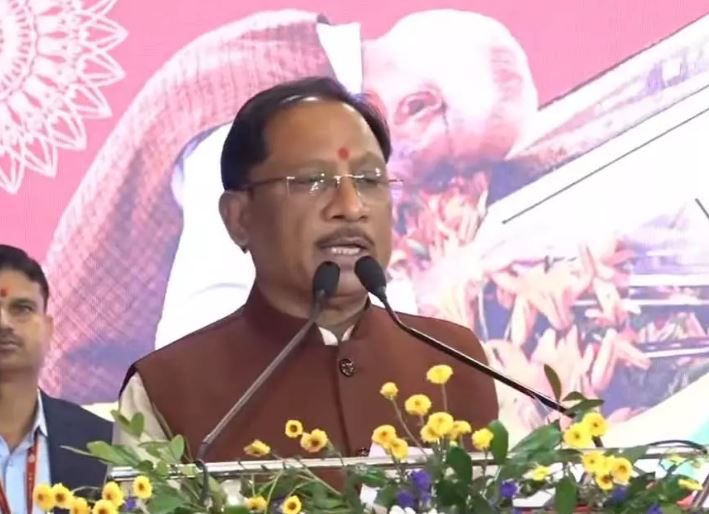 संविधान दिवस कार्यक्रम में शामिल हुए CM विष्णुदेव साय संविधान दिवस कार्यक्रम में शामिल हुए CM विष्णुदेव साय