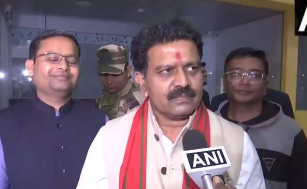 PM मोदी के दौरे पर विजय शर्मा का बड़ा बयान, कहा- DGP-IG कॉन्फ्रेंस में पुलिसिंग होगी बेहतर PM मोदी के दौरे पर विजय शर्मा का बड़ा बयान, कहा- DGP-IG कॉन्फ्रेंस में पुलिसिंग होगी बेहतर