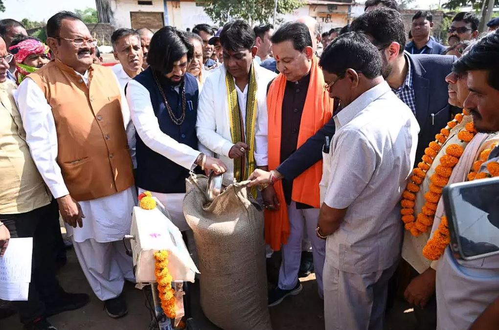 किसानों की सुविधा का पूरा ख्याल रखा जाएगा : खुशवंत साहेब किसानों की सुविधा का पूरा ख्याल रखा जाएगा : खुशवंत साहेब