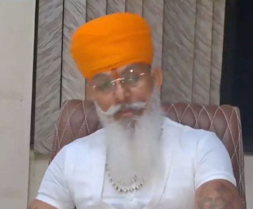 पुलिस को धमकी देने वाले करणी सेना अध्यक्ष पर FIR दर्ज, गिरफ्तारी भी जल्द पुलिस को धमकी देने वाले करणी सेना अध्यक्ष पर FIR दर्ज, गिरफ्तारी भी जल्द