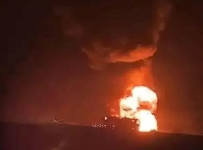 सऊदी अरब बस हादसे पर पीएम मोदी ने जताया दुख, भारतीय दूतावास ने हेल्पलाइन नंबर किया जारी सऊदी अरब बस हादसे पर पीएम मोदी ने जताया दुख, भारतीय दूतावास ने हेल्पलाइन नंबर किया जारी