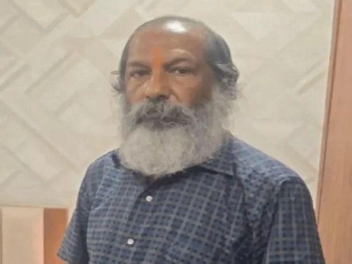 CG NEWS : भूपेश बघेल के करीबी तांत्रिक ‘केके’ पर 441 करोड़ रुपये के लेन-देन का खुलासा, चीन-ऑस्ट्रेलिया में विदेश निवेश और सट्टा कंपनी में निवेश की जांच CG NEWS : भूपेश बघेल के करीबी तांत्रिक ‘केके’ पर 441 करोड़ रुपये के लेन-देन का खुलासा, चीन-ऑस्ट्रेलिया में विदेश निवेश और सट्टा कंपनी में निवेश की जांच