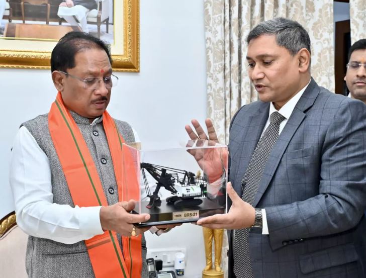 BEML के CMD शांतनु रॉय ने CM विष्णुदेव साय से की मुलाकात BEML के CMD शांतनु रॉय ने CM विष्णुदेव साय से की मुलाकात