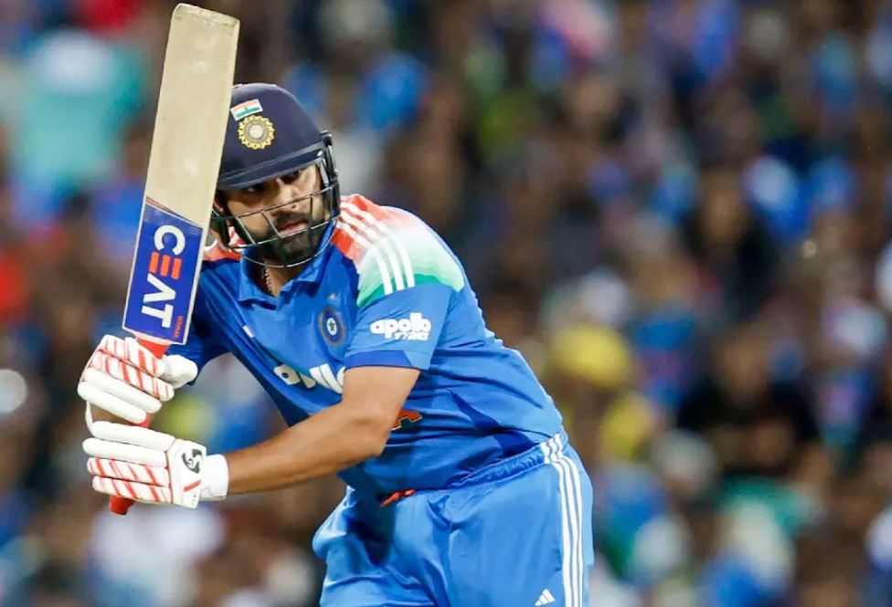 वनडे में नंबर 1 और टेस्ट में नया कीर्तिमान, रोहित शर्मा ने बढ़ाया रुतबा वनडे में नंबर 1 और टेस्ट में नया कीर्तिमान, रोहित शर्मा ने बढ़ाया रुतबा