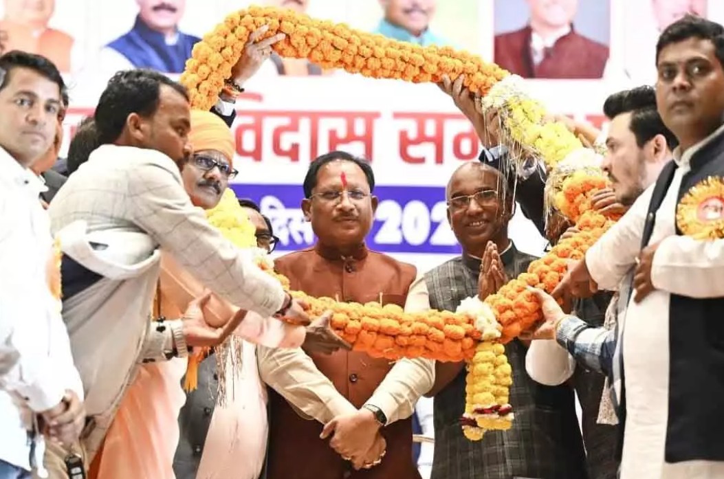 शिक्षा ही सामाजिक विकास का मूलमंत्र : CM विष्णुदेव साय शिक्षा ही सामाजिक विकास का मूलमंत्र : CM विष्णुदेव साय