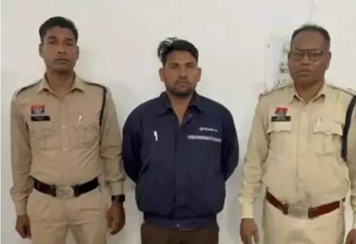 28 लाख के धान की हेराफेरी, कम्प्यूटर ऑपरेटर गिरफ्तार 28 लाख के धान की हेराफेरी, कम्प्यूटर ऑपरेटर गिरफ्तार