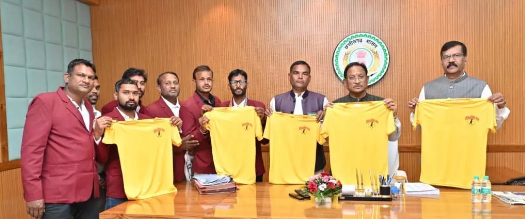 राज्य स्तरीय ओपन फिटनेस रन से जुड़े प्रतिनिधिमंडल ने की सीएम साय से मुलाकात राज्य स्तरीय ओपन फिटनेस रन से जुड़े प्रतिनिधिमंडल ने की सीएम साय से मुलाकात