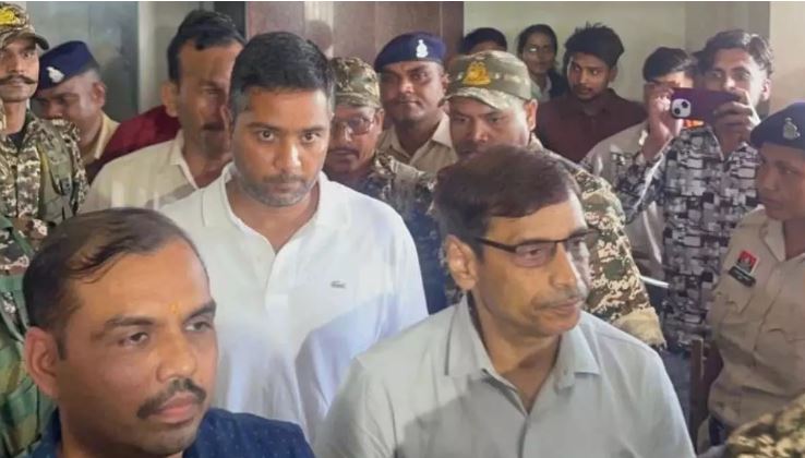 CG BREAKING: शराब घोटाला मामले में चैतन्य बघेल की जमानत याचिका पर HC में सुनवाई CG BREAKING: शराब घोटाला मामले में चैतन्य बघेल की जमानत याचिका पर HC में सुनवाई