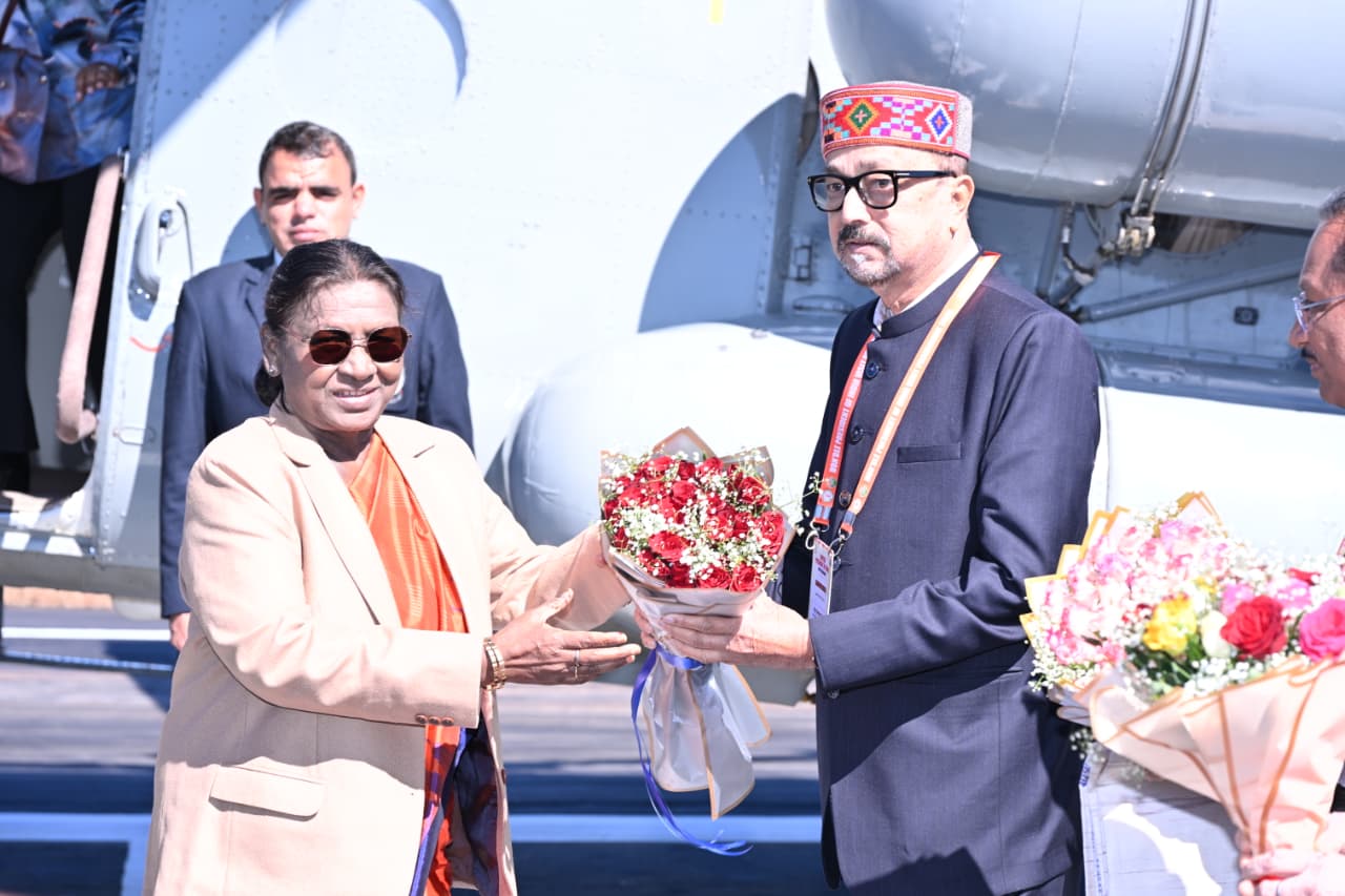 राष्ट्रपति द्रौपदी मुर्मू का जशपुर आगमन पर आत्मीय स्वागत…. राष्ट्रपति द्रौपदी मुर्मू का जशपुर आगमन पर आत्मीय स्वागत….