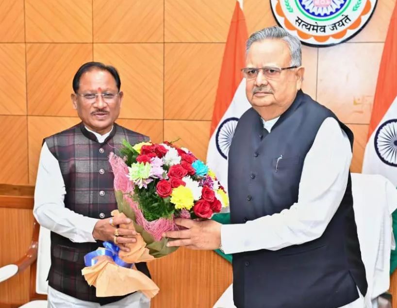 बजट सत्र के प्रथम दिवस विधानसभा अध्यक्ष डॉ रमन सिंह से CM साय ने की मुलाकात बजट सत्र के प्रथम दिवस विधानसभा अध्यक्ष डॉ रमन सिंह से CM साय ने की मुलाकात