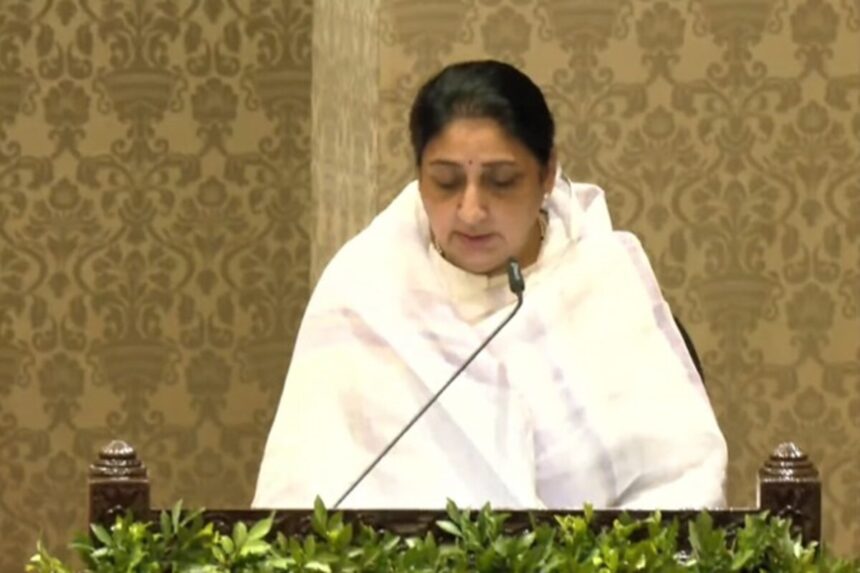 BREAKING : महाराष्ट्र की पहली महिला उपमुख्यमंत्री बनीं सुनेत्रा पवार, जानिए कौन – कौन सा मिला विभाग BREAKING : महाराष्ट्र की पहली महिला उपमुख्यमंत्री बनीं सुनेत्रा पवार, जानिए कौन – कौन सा मिला विभाग