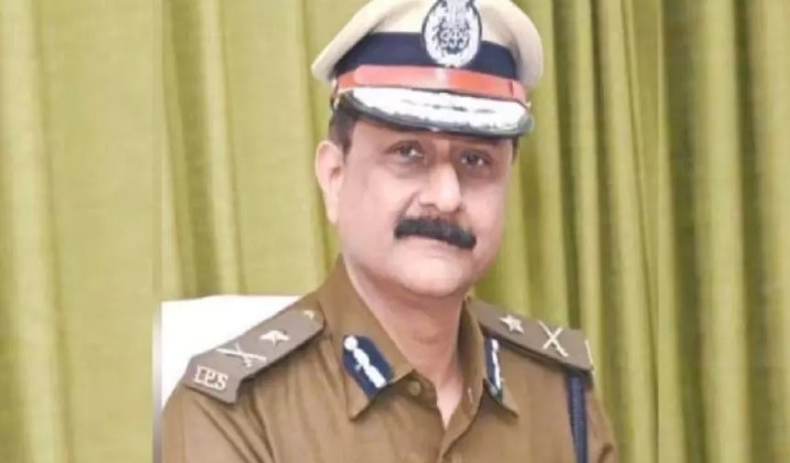 गृहमंत्री विजय शर्मा के बंगले में संचालित होगा पुलिस कमिश्नर कार्यालय, आज से डॉ संजीव शुक्ला हुए शिफ्ट