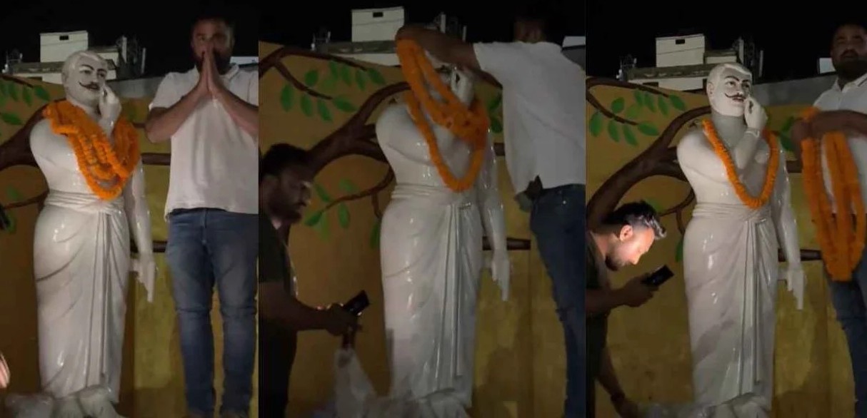 अंबिकापुर में सियासी बवाल! CM साय से पहले यूथ कांग्रेस ने किया चंद्रशेखर आजाद की प्रतिमा का अनावरण अंबिकापुर में सियासी बवाल! CM साय से पहले यूथ कांग्रेस ने किया चंद्रशेखर आजाद की प्रतिमा का अनावरण