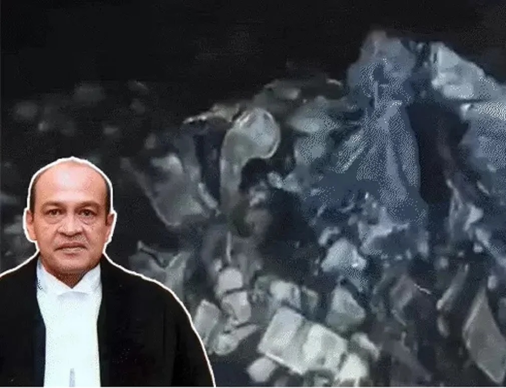 Justice Yashwant Verma : 500 के नोटों के जले बंडल कांड में घिरे जस्टिस यशवंत वर्मा ने दिया इस्तीफा, जांच में दोषी पाए गए Justice Yashwant Verma : 500 के नोटों के जले बंडल कांड में घिरे जस्टिस यशवंत वर्मा ने दिया इस्तीफा, जांच में दोषी पाए गए