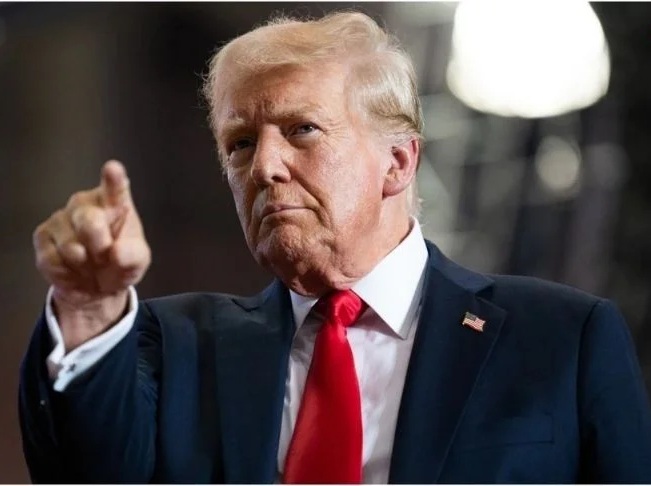 शांति वार्ता फेल होने पर भड़के ट्रंप! दी चेतावनी- होर्मुज से किसी जहाज को आने-जाने नहीं देंगे शांति वार्ता फेल होने पर भड़के ट्रंप! दी चेतावनी- होर्मुज से किसी जहाज को आने-जाने नहीं देंगे