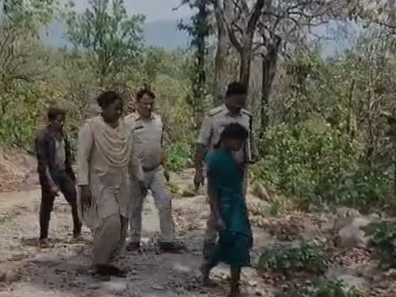 CG CRIME :“निर्दयी मां का खौफनाक चेहरा बेनकाब”— ढाई साल के मासूम की पत्थर से हत्या, रायगढ़ पुलिस ने सुलझाई दिल दहला देने वाली गुत्थी