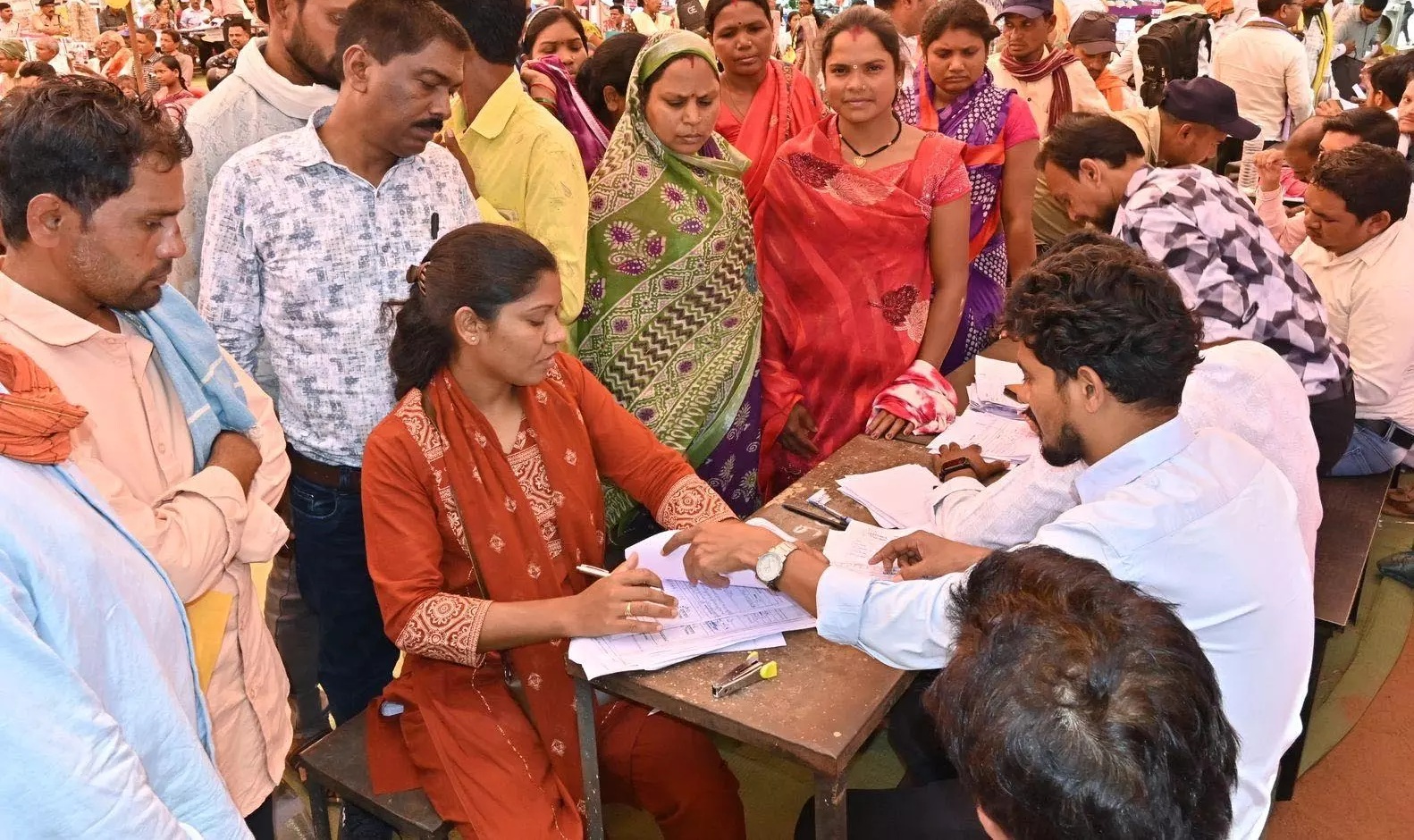 मुख्यमंत्री के सुशासन संकल्प से आ रहा बदलाव, 314 में से 266 आवेदनों का ऑन द स्पॉट फैसला