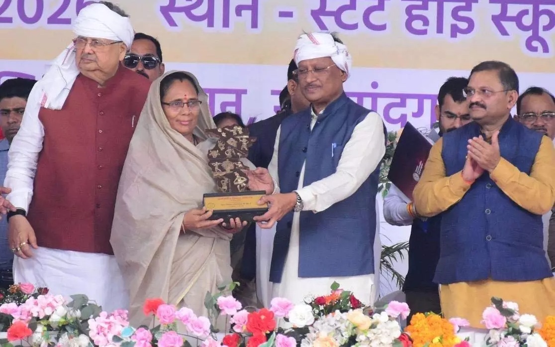 CM साय की ने राजनांदगांव में 510 करोड़ रुपये से अधिक लागत के 333 विकास कार्यों का किया लोकार्पण-भूमिपूजन CM साय की ने राजनांदगांव में 510 करोड़ रुपये से अधिक लागत के 333 विकास कार्यों का किया लोकार्पण-भूमिपूजन