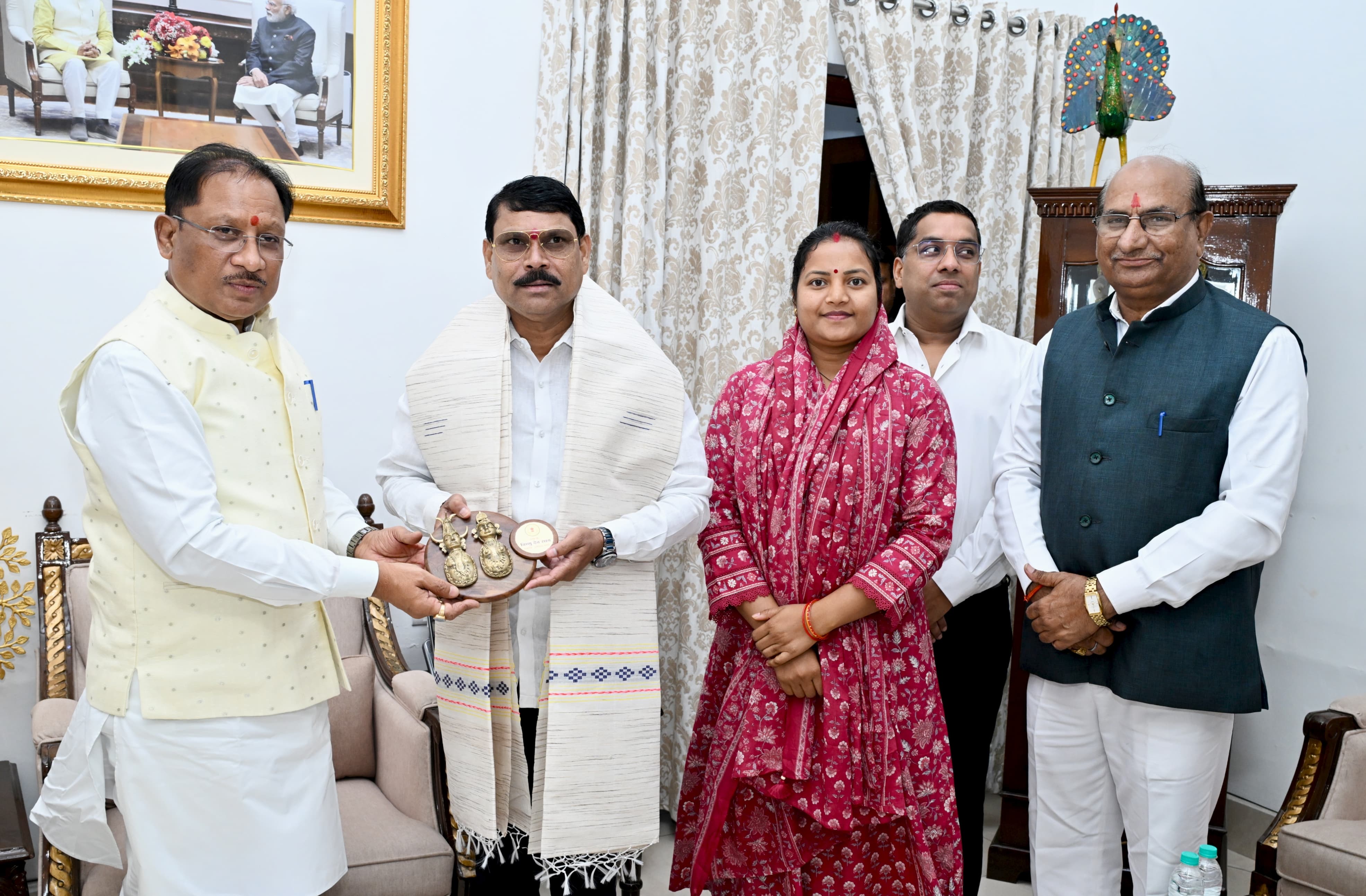 मुख्यमंत्री श्री विष्णुदेव साय से महाराष्ट्र के विधायक प्रतिनिधिमंडल ने की सौजन्य मुलाकात मुख्यमंत्री श्री विष्णुदेव साय से महाराष्ट्र के विधायक प्रतिनिधिमंडल ने की सौजन्य मुलाकात